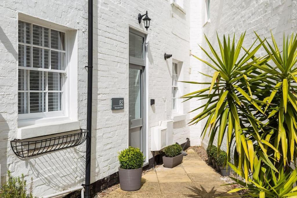 Fabulous Malvern Townhouse Great Malvern Exterior photo